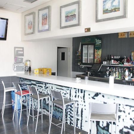 Hostal Francisco Salinas Burgo Extérieur photo